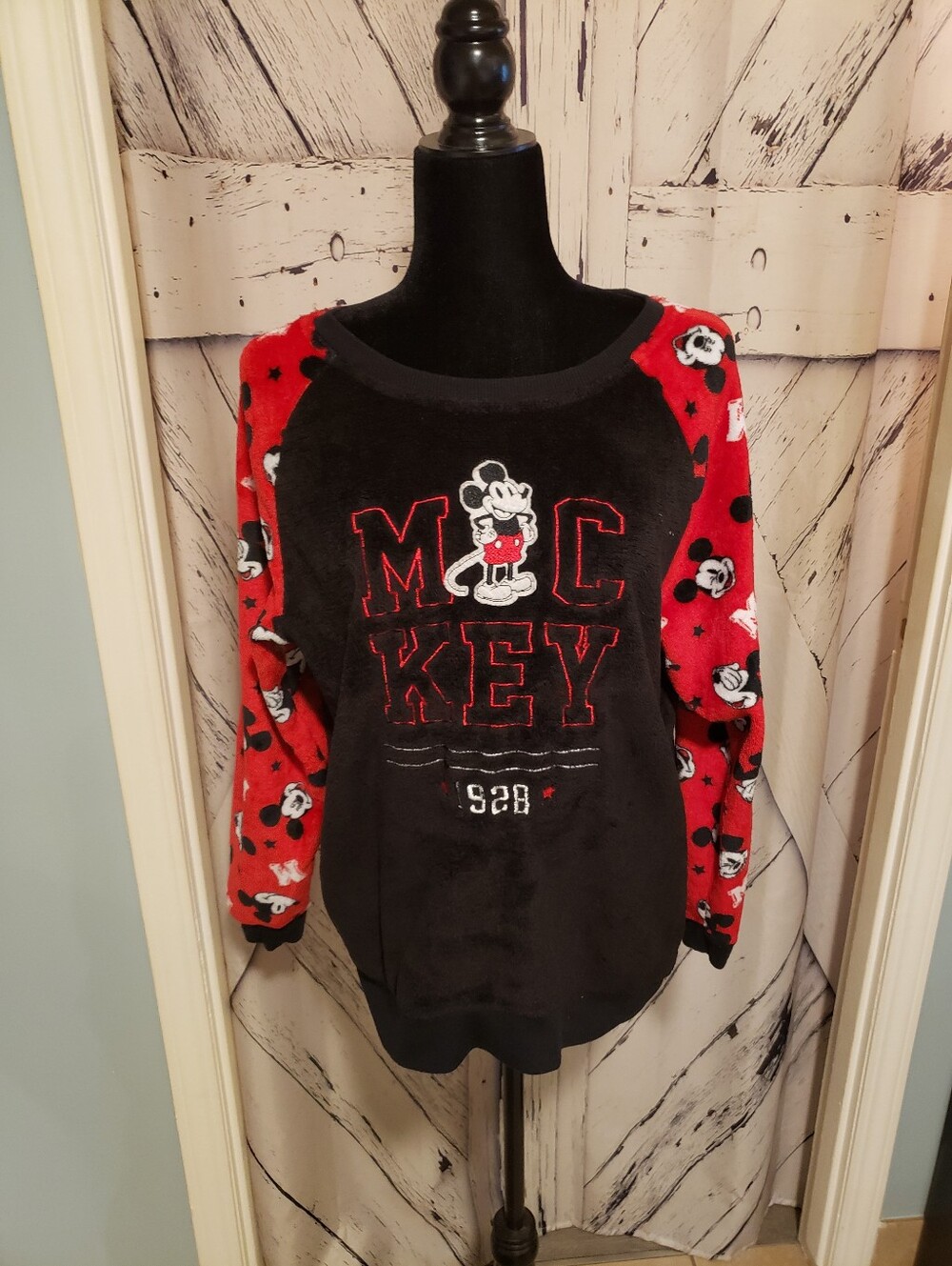 Disney Mickey Graphic Black & Red Fleece Pullover Size L